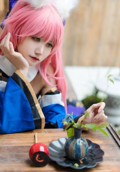 欧美牛仔衬衣街拍_4KBD在线观看