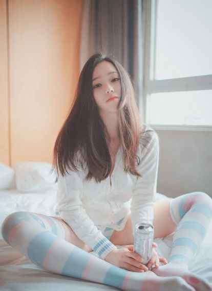 办公室高h荡肉呻吟公交车视频_高清完整版高清视频观看