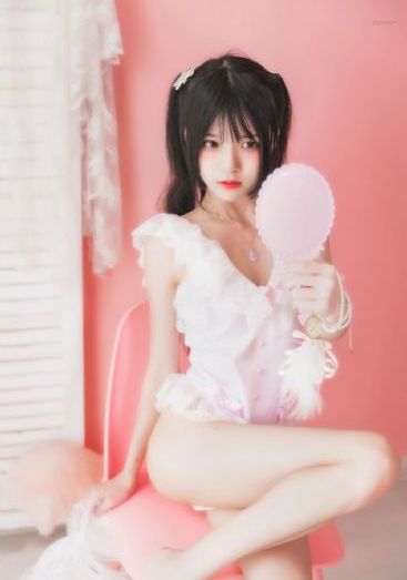 欧美大牌套装女装时尚_720在线播放
