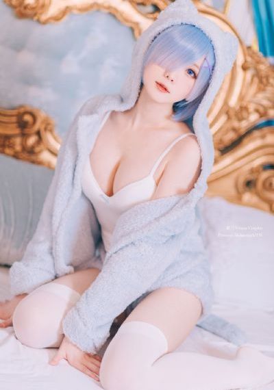 国产偷拍女洗澡堂_剧情片HD在线观看