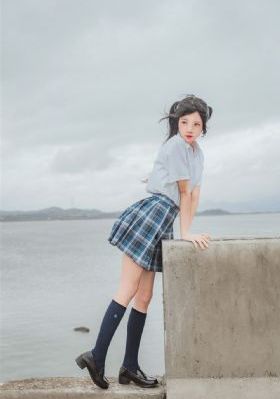 年轻女教师3_1080P免费在线观看