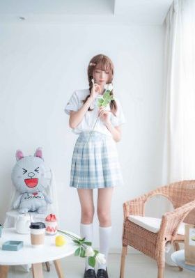 欧美女孩18_高清完整版